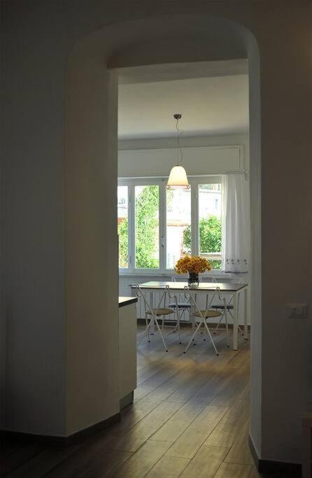 Ferienwohnung La Casa Di Enri E Nina Lerici Exterior foto