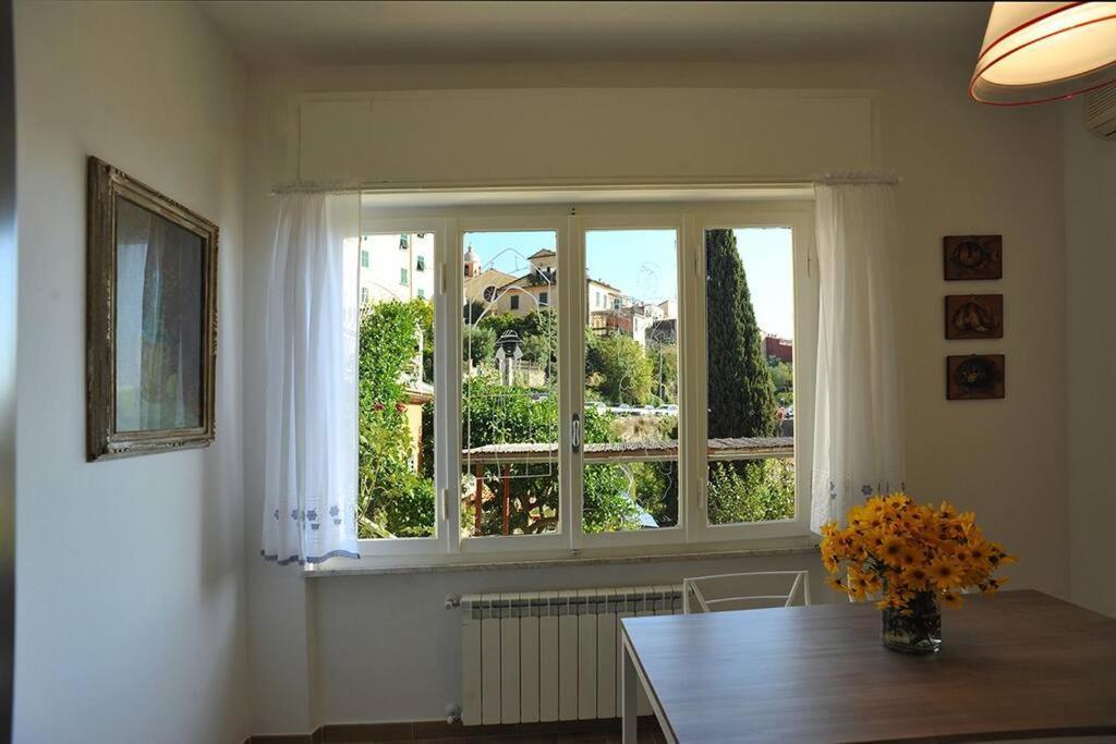 Ferienwohnung La Casa Di Enri E Nina Lerici Exterior foto
