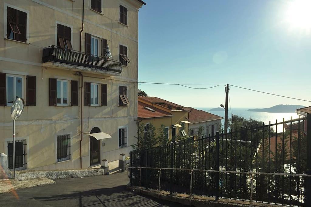 Ferienwohnung La Casa Di Enri E Nina Lerici Exterior foto