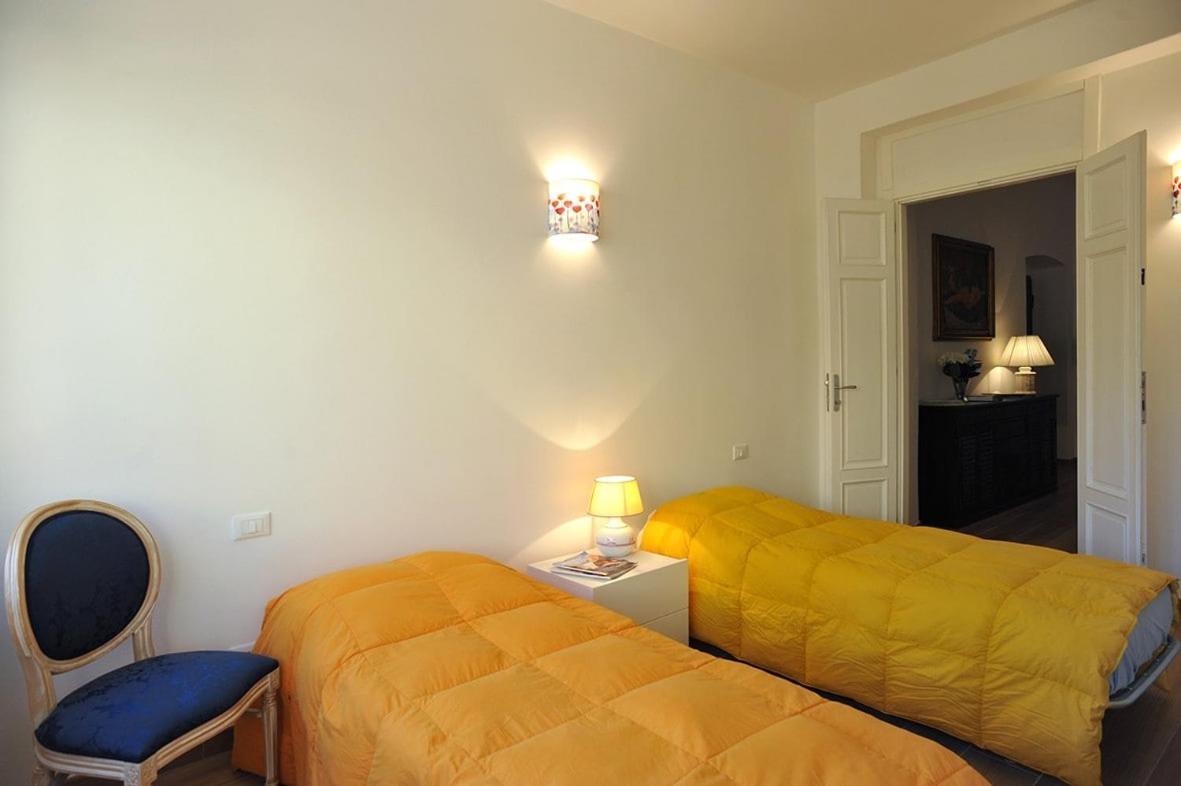 Ferienwohnung La Casa Di Enri E Nina Lerici Exterior foto